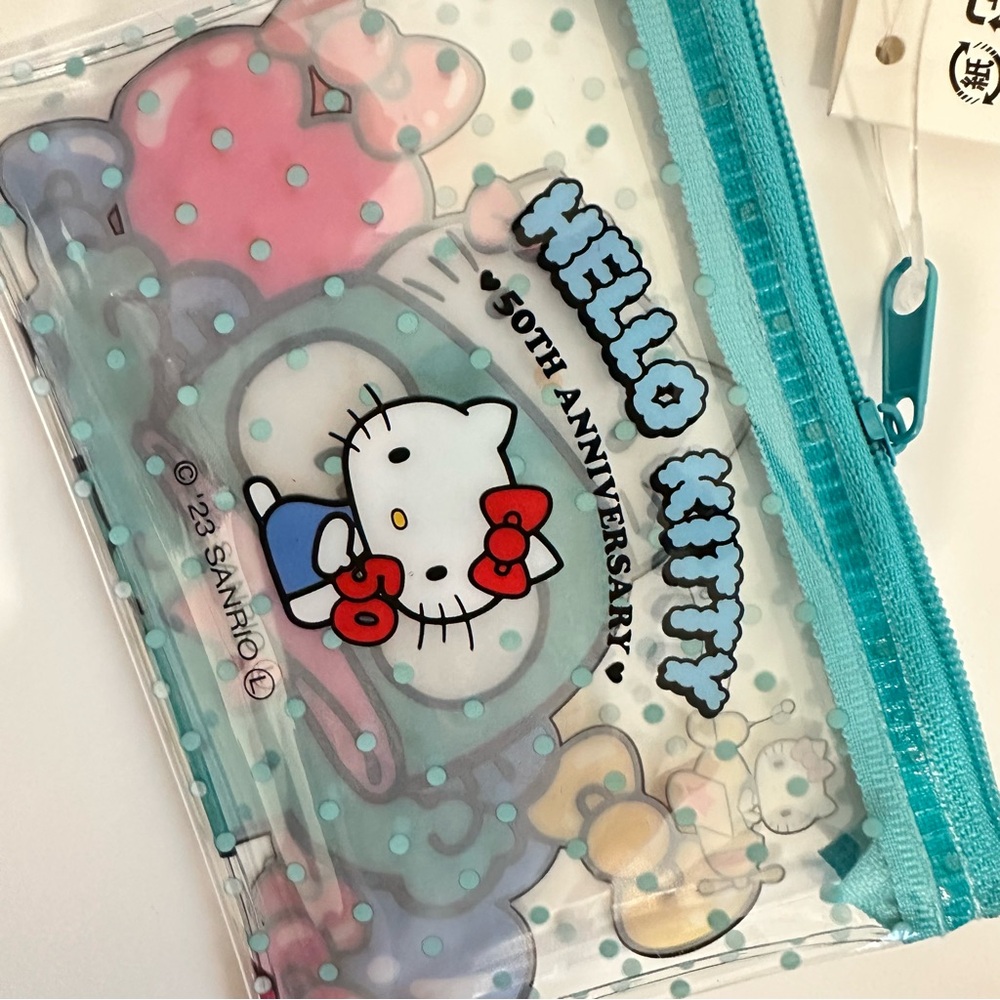 Hello Kitty Accessory Pouch - Picture 4 of 7